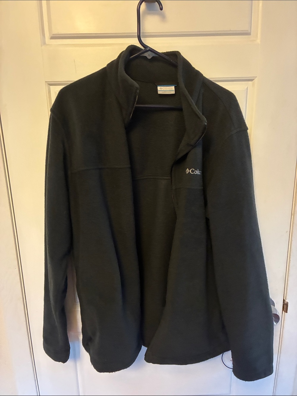 Columbia Men’s Black Full-Zip Fleece Sweater